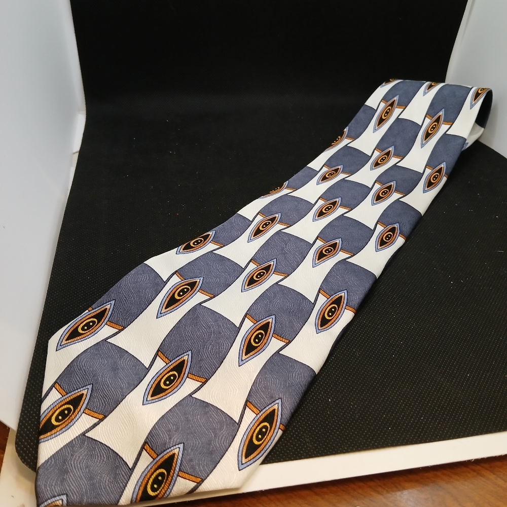White geometric style Master Man Tie.  HANG